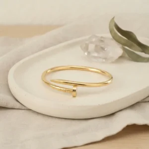 Utterly Good Bayan Bileklik 316L Çelik Gold Renk Çivi Model