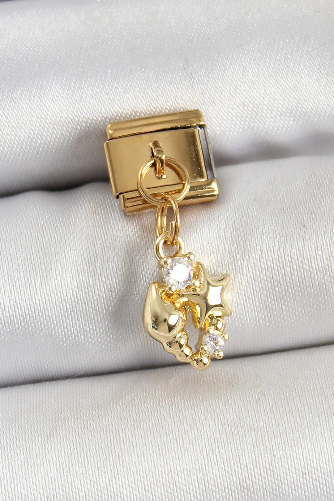 Utterly Good Charm 316L Çelik Deniz Kabuğu Yıldız Zirkon Taşlı Gold Sallantılı