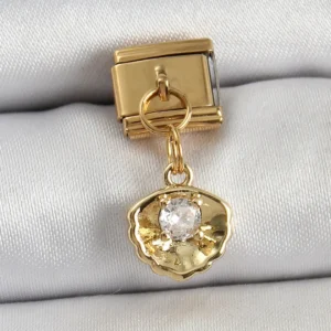Utterly Good Charm Bileklik 316L Çelik İstiridye Model Sallantılı Zirkon Taşlı Gold