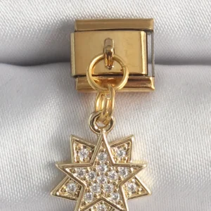 Utterly Good Charm Sallantılı Yıldız Zirkon Taşlı Gold Renk Çelik