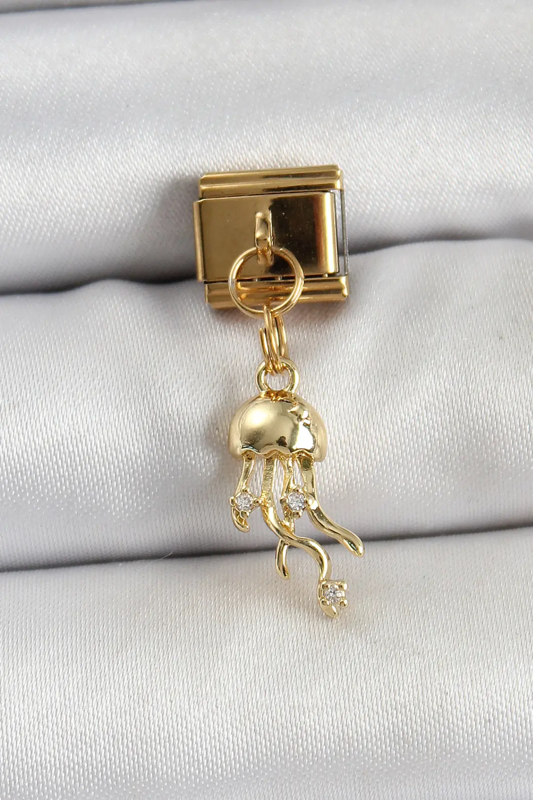 Utterly Good Deniz Anası Charm 316L Çelik Zirkon Taşlı Gold Bileklik Aksesuarı