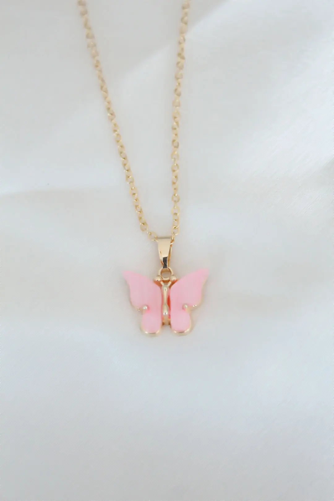 Utterly Good Gold Kaplama Pembe Sedefli Kelebek Kolye İnce Zincir