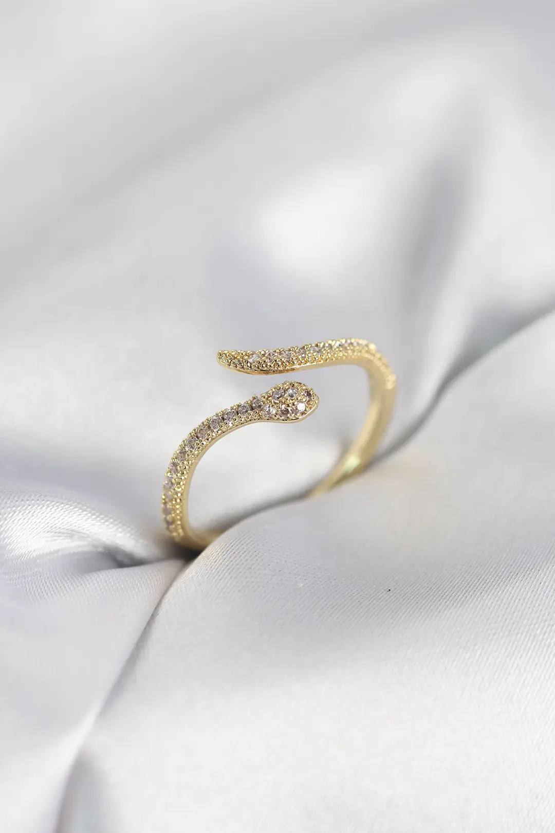 Utterly Good Gold Renk Yılan Model Zirkon Taşlı Kadın Yüzük