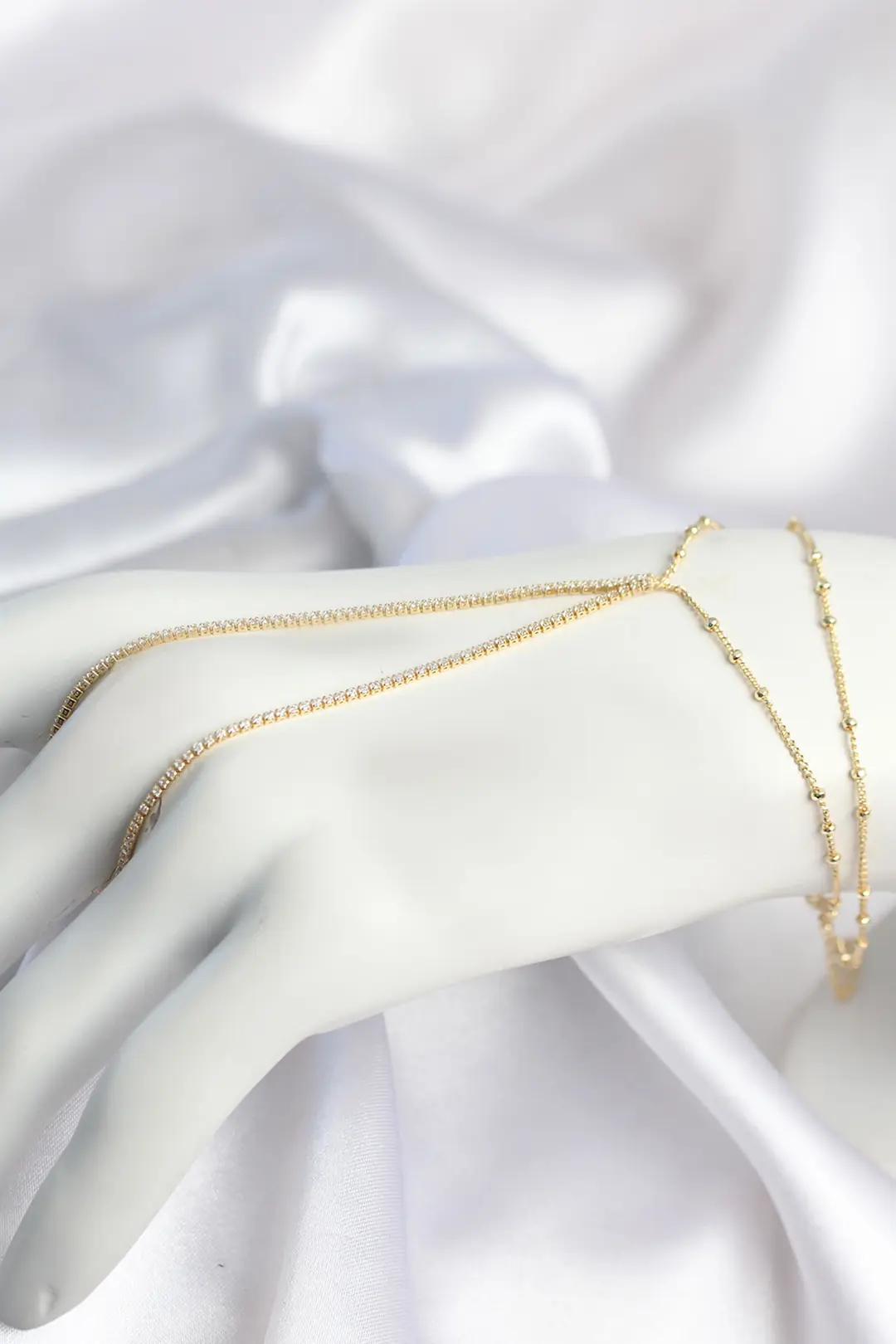 Utterly Good Gold Renk Zirkon Taşlı Su Yolu Model Şahmeran Kolye