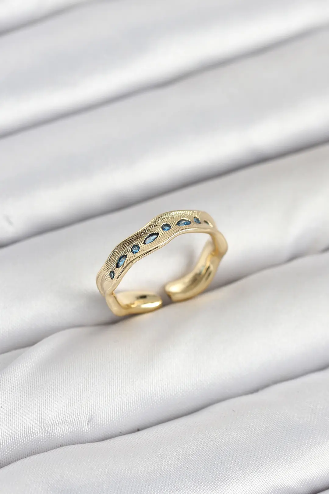 Utterly Good Gold Renk Zirkon Taşlı Vintage Kadın Yüzük