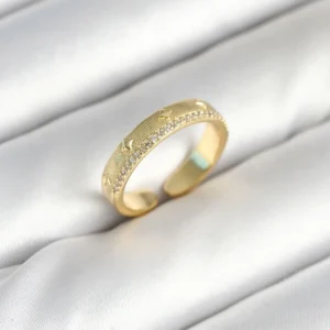 Utterly Good Gold Renk Şerit Zirkon Taşlı Kadın Yüzük