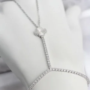 Utterly Good Gümüş Kaplama Yonca Model Zirkon Taşlı Şahmeran Kolye