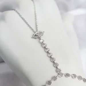 Utterly Good Gümüş Renk Zirkon Taşlı Göz Model Şahmeran Kolye