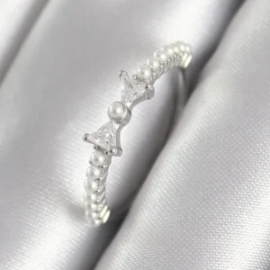 Utterly Good Gümüş Renk Zirkon Taşlı Kurdele Model İnci Detay Kadın Yüzük