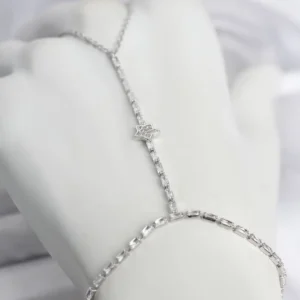 Utterly Good Gümüş Renk Zirkon Taşlı Yıldız Model Şahmeran Kolye