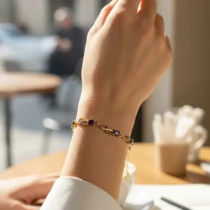 Utterly Good Kadın Bileklik Pirinç Gold Kaplama Mor Zirkon Taşlı Çiçek Model