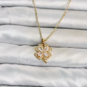 Utterly Good Kadın Kolye 316L Çelik Dört Yapraklı Yonca Zirkon Taşlı Gold