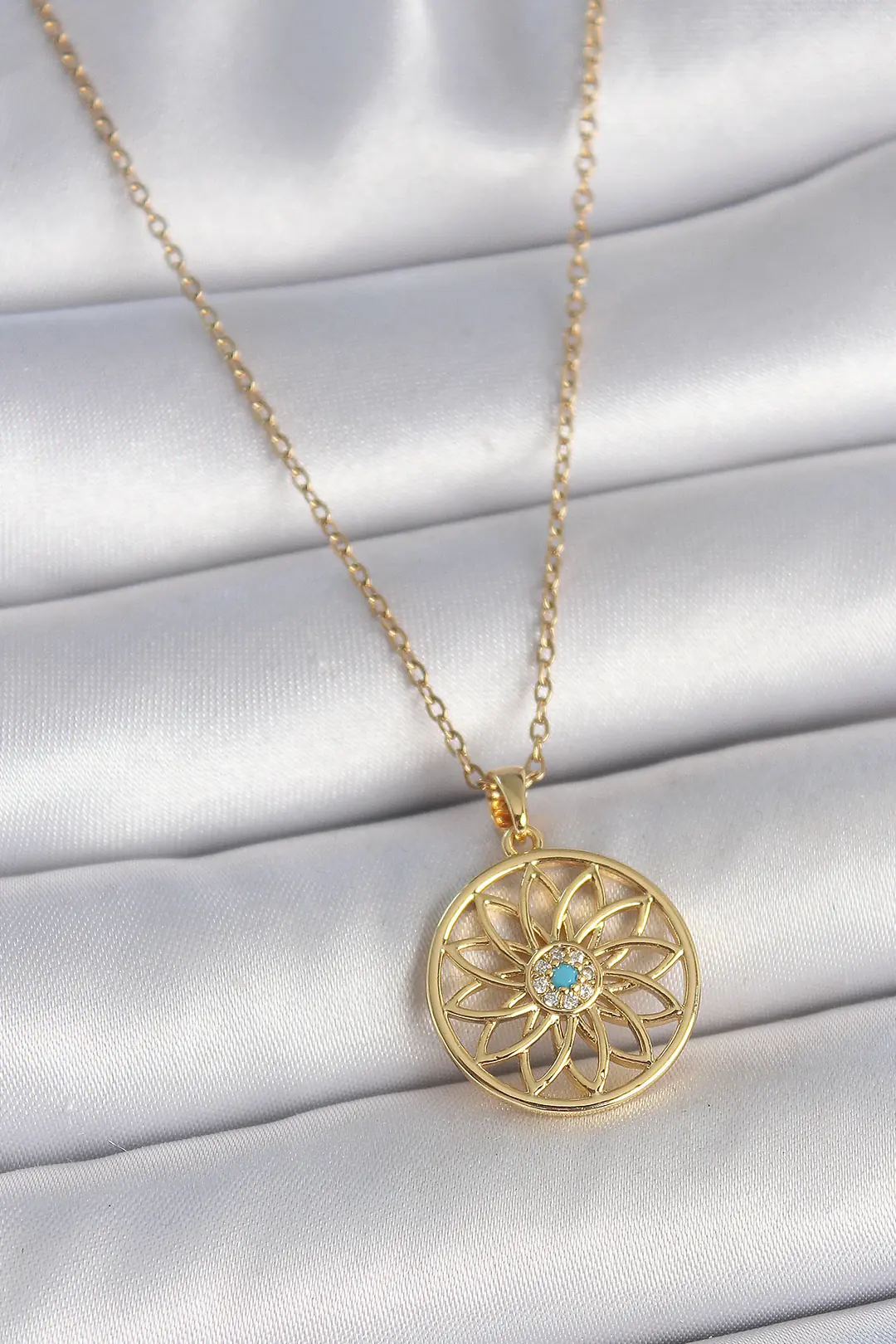 Utterly Good Kadın Kolye 316L Çelik Gold Lotus Model Mavi Zirkon Taşlı