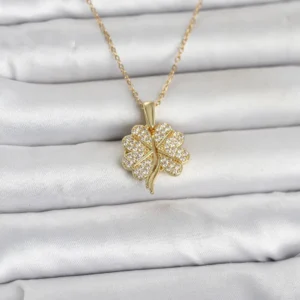 Utterly Good Kadın Kolye 316L Çelik Gold Yonca Model Zirkon Taşlı