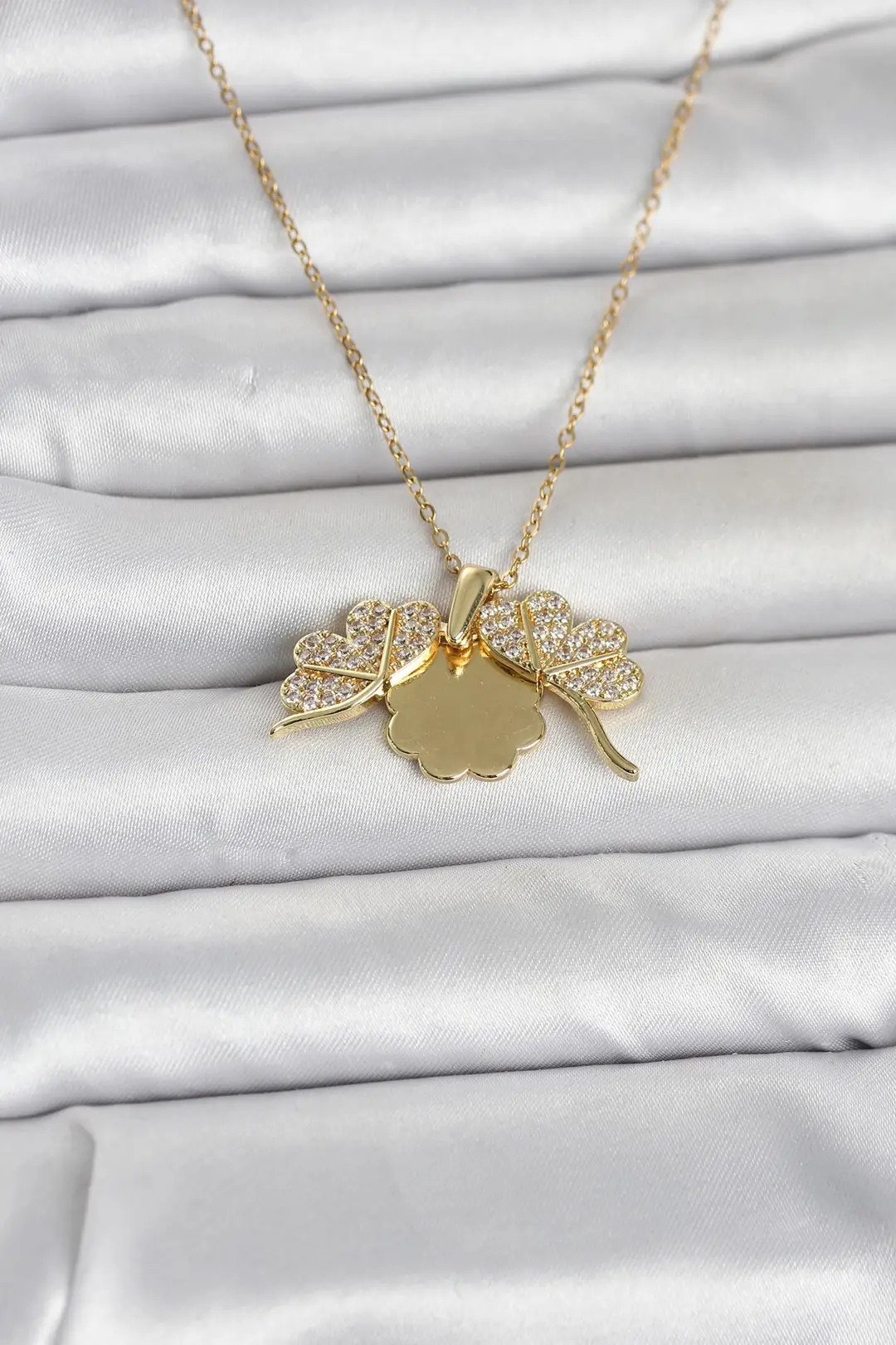 Utterly Good Kadın Kolye 316L Çelik Gold Yonca Model Zirkon Taşlı