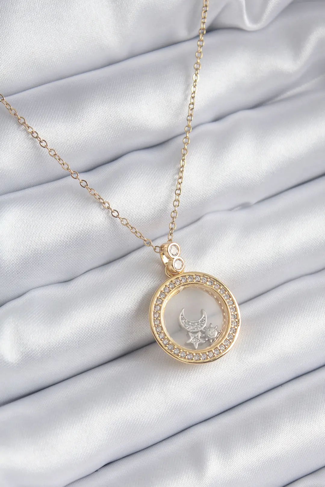 Utterly Good Kadın Kolye 316L Çelik Gold Zirkon Taşlı Ay Yıldız Fanus Model
