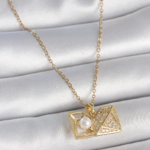 Utterly Good Kadın Kolye 316L Çelik Gold Zirkon Taşlı İncili Elmas Model