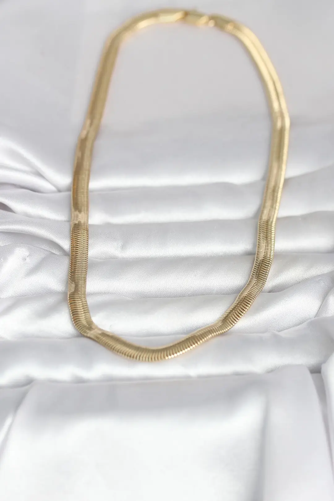 Utterly Good Kadın Kolye Kalın Yassı Yılan Zincir 45 cm Altın Kaplama
