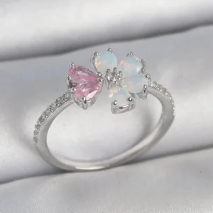 Utterly Good Kadın Yüzük Beyaz Mineli Pembe Zirkon Taşlı Çiçek Model