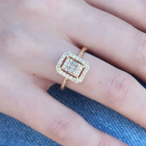 Utterly Good Kadın Yüzük Gold Renk Baget Kesim Zirkon Taşlı