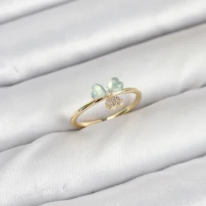 Utterly Good Kadın Yüzük Gold Renk Yonca Model Zirkon Taşlı Pirinç