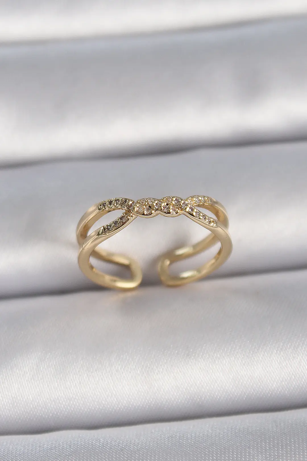 Utterly Good Kadın Yüzük Gold Renk Zirkon Taşlı Ayarlanabilir Sarmal Model