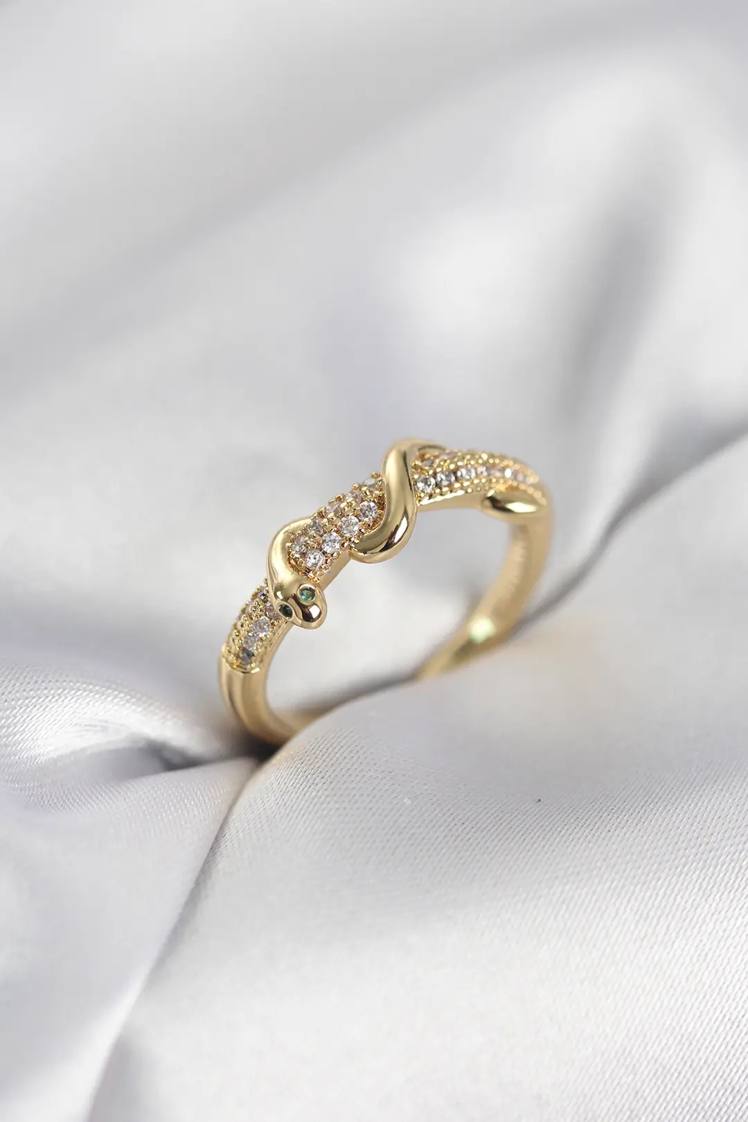 Utterly Good Kadın Yüzük Gold Renk Zirkon Taşlı Sarmal Yılan Model