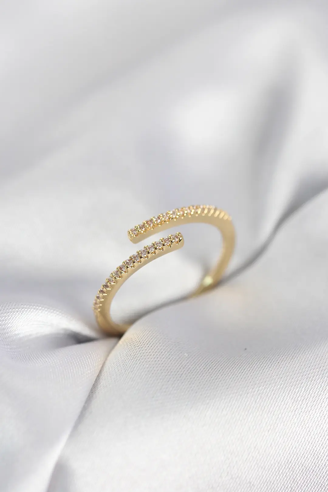 Utterly Good Kadın Yüzük Gold Renk Zirkon Taşlı Yılan Model