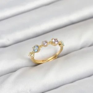 Utterly Good Kadın Yüzük Gold Renkli Zirkon Taşlı Pirinç Şık Tasarım