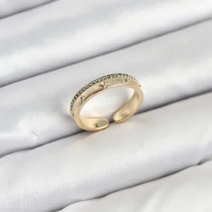 Utterly Good Kadın Yüzük Kutup Yıldızı Model Sıralı Zirkon Taşlı Gold