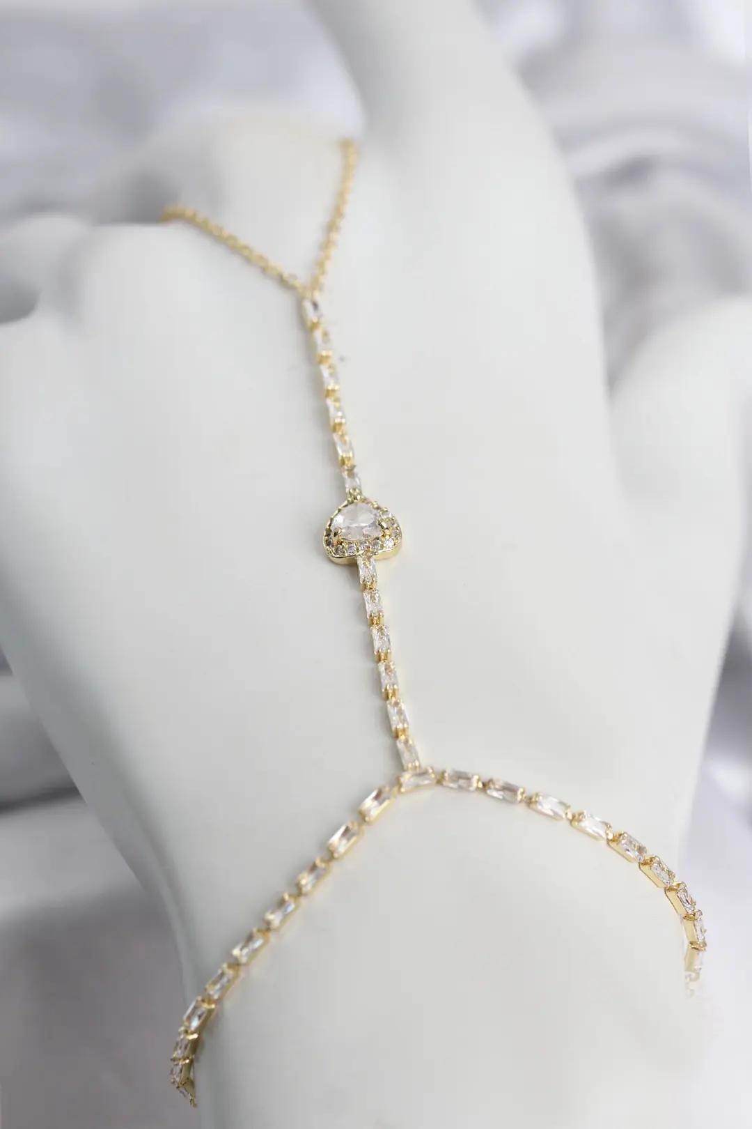 Utterly Good Kalp Model Şahmeran Kolye Gold Kaplama Zirkon Taşlı