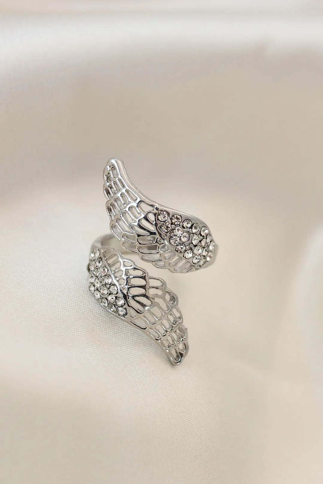Utterly Good Kanat Model Ayarlanabilir Silver Zirkon Taşlı Yüzük