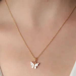 Utterly Good Kelebek Figürlü Kadın Kolye Gold Beyaz Renk Zarif Tasarım