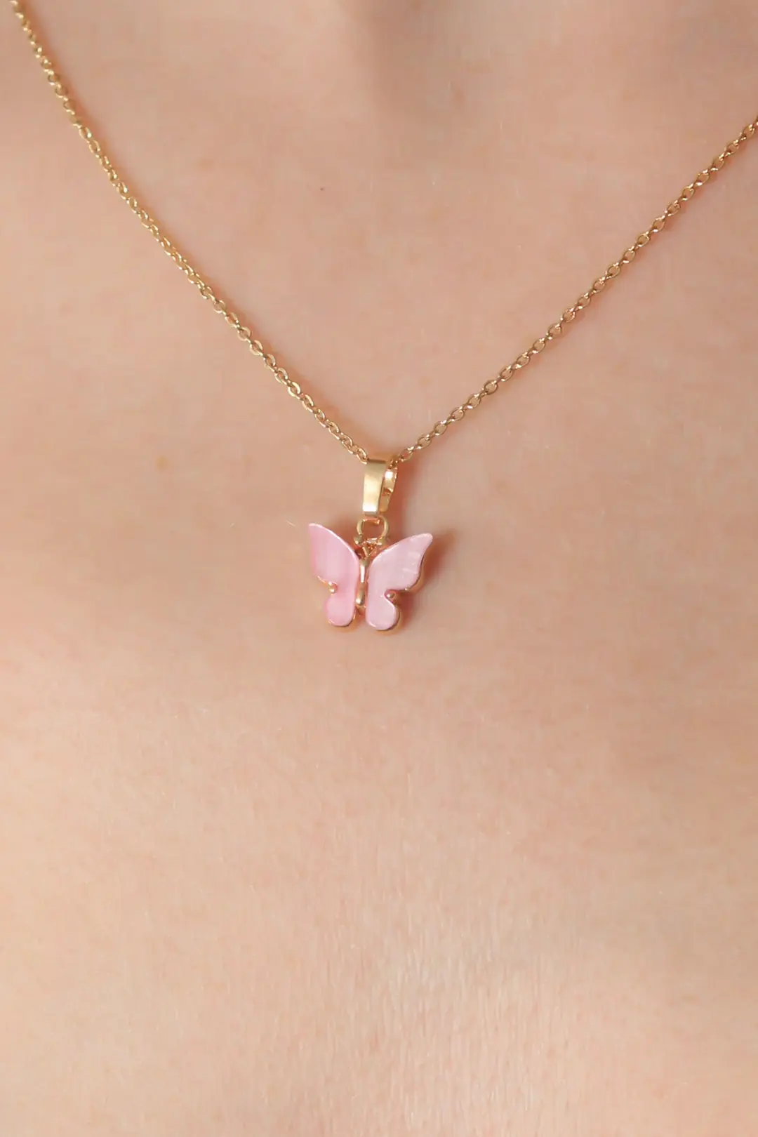 Utterly Good Kelebek Figürlü Kadın Kolye Gold Pembe Renk