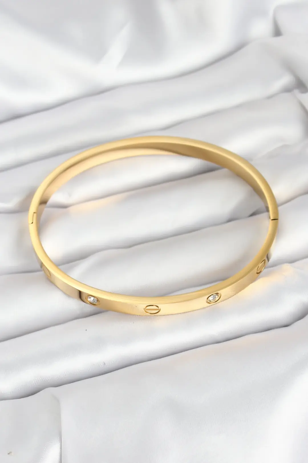 Utterly Good Kelepçe Bileklik Gold Renk 316L Çelik Zirkon Taşlı 65 mm