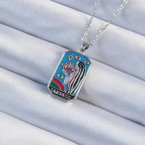 Utterly Good Kolye 316L Çelik Taç Kız Figürlü Renkli Mineli Tarot Tasarım