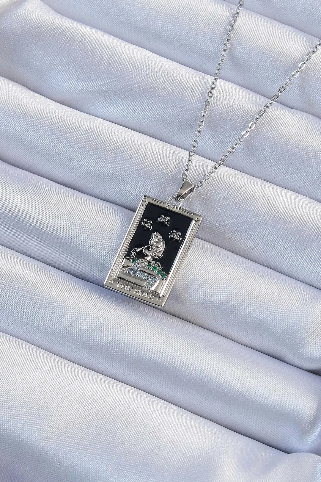 Utterly Good Kolye 316L Çelik Zirkon Taşlı Siyah Mineli Tarot Figürlü