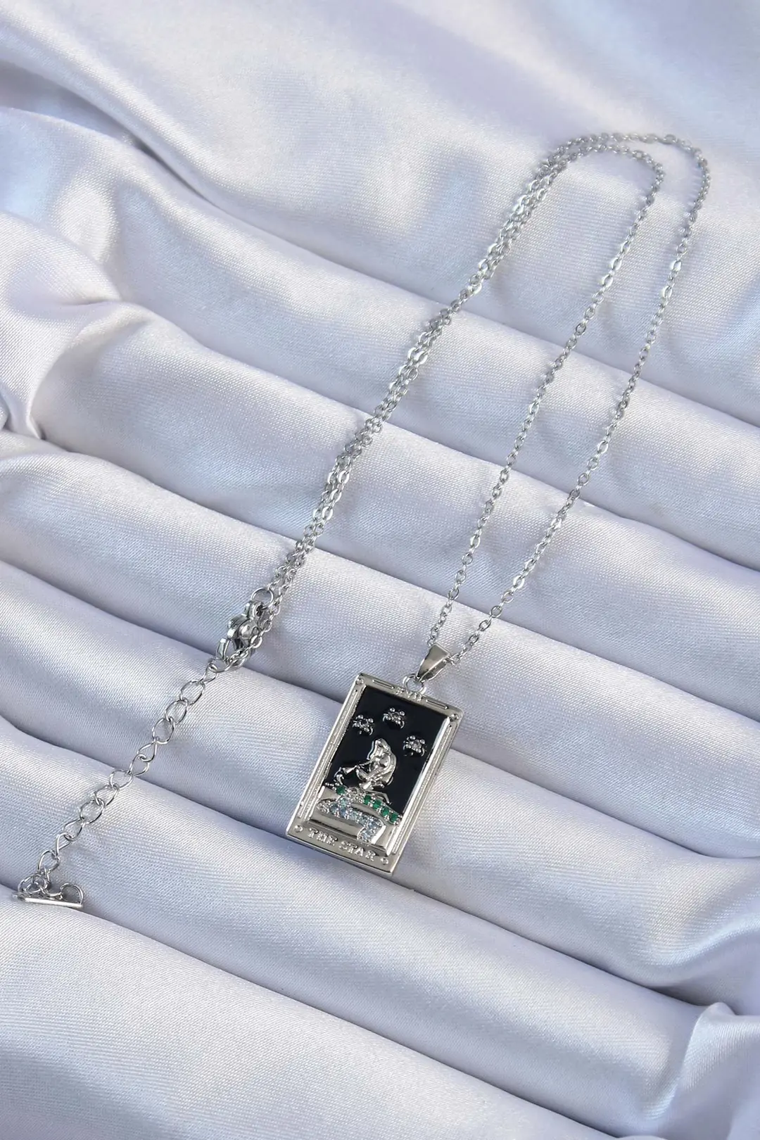 Utterly Good Kolye 316L Çelik Zirkon Taşlı Siyah Mineli Tarot Figürlü