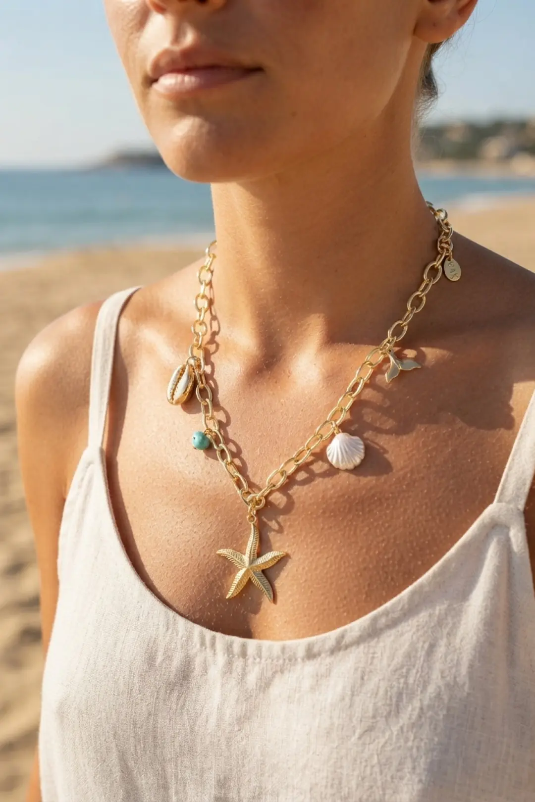 Utterly Good Kolye Deniz Yıldızı Charm Gold Renk Zincir Altın Kaplama