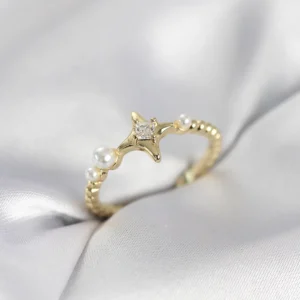 Utterly Good Kutup Yıldızı Model Zirkon Taşlı Gold Kadın Yüzük
