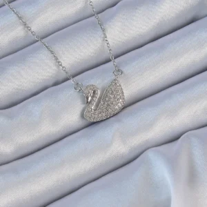 Utterly Good Kuğu Kolye 316L Çelik Zirkon Taşlı Gümüş Renk