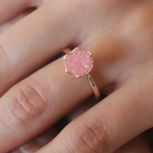 Utterly Good Pembe Lotus Çiçek Figürlü Kadın Yüzük Gold Renk Pirinç Günlük