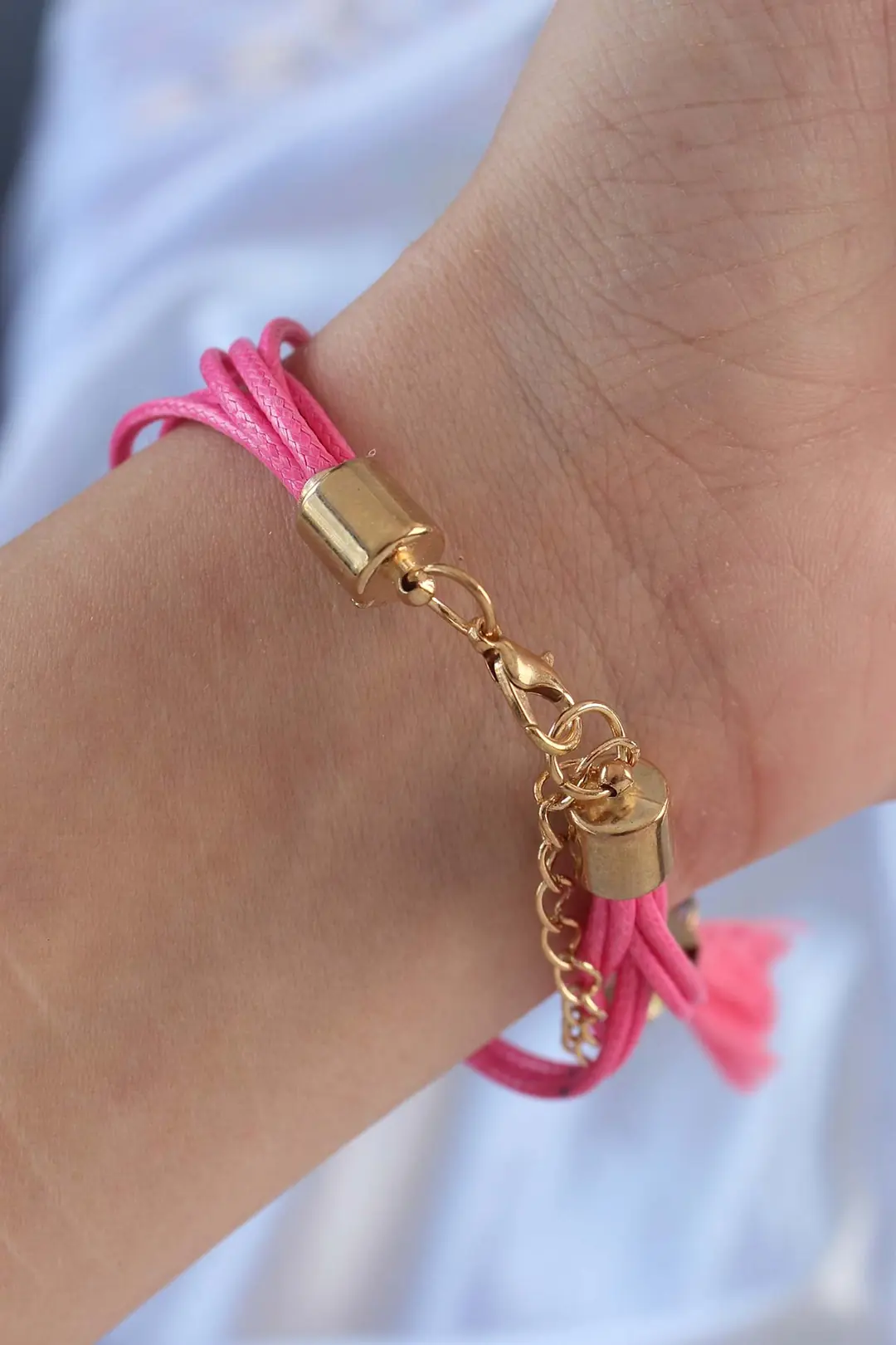 Utterly Good Pembe Zirkon Taşlı İpli Püskül Detaylı Çoklu Bileklik