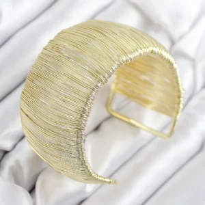 Utterly Good Tel Sarma Bileklik Zirkon Taşlı Gold Renk Pirinç Kadın Bilekliği