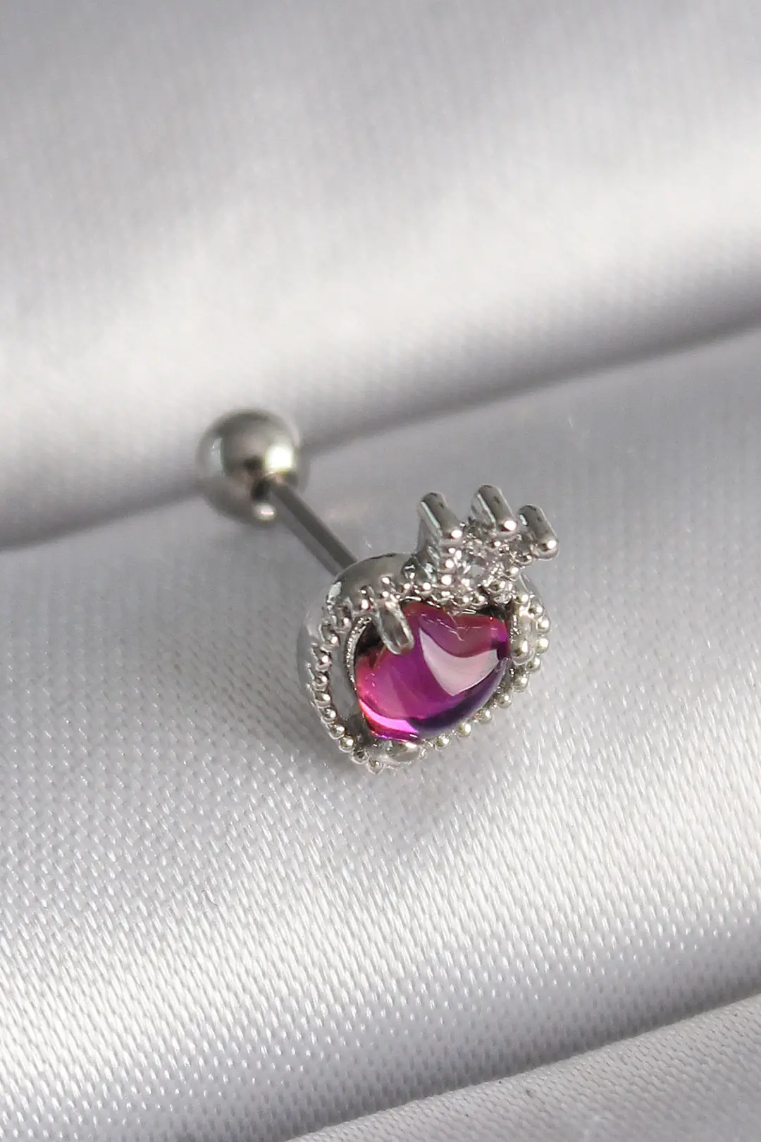 Utterly Good Tragus Piercing 316L Çelik Taç Model Pembe Mineli Kalp Zirkon Taşlı
