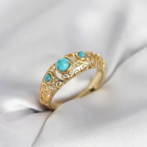 Utterly Good Vintage Model Mavi Taşlı Gold Kaplama Kadın Yüzük