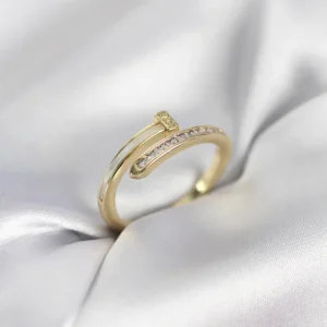 Utterly Good Zirkon Taşlı Gold Yassı Çivi Model Kadın Yüzük