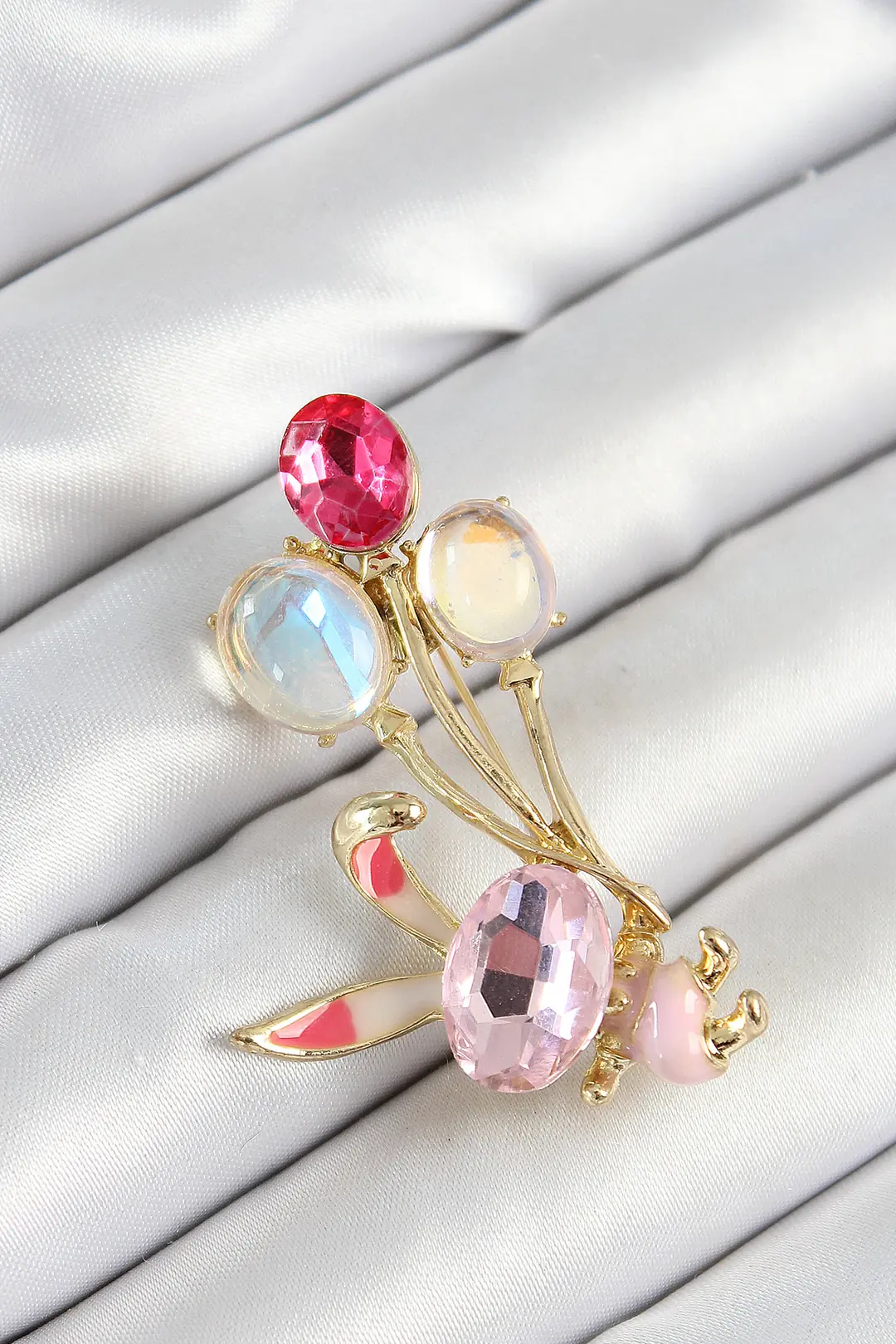 Utterly Good Zirkon Taşlı Pembe Tavşan Figürlü Gold Kadın Broş