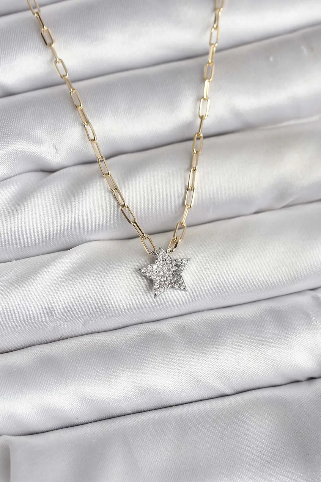 Utterly Good Zirkon Taşlı Yıldız Kolye Gold Renk Pirinç Zincir Minimal Kadın