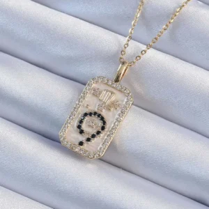 Utterly Good Çelik Kolye Gold Zirkon Taşlı Minimal Papatya Tarot Figürlü